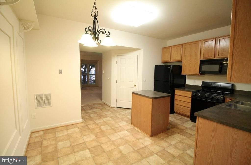 44501 Potter Terrace - Photo 7