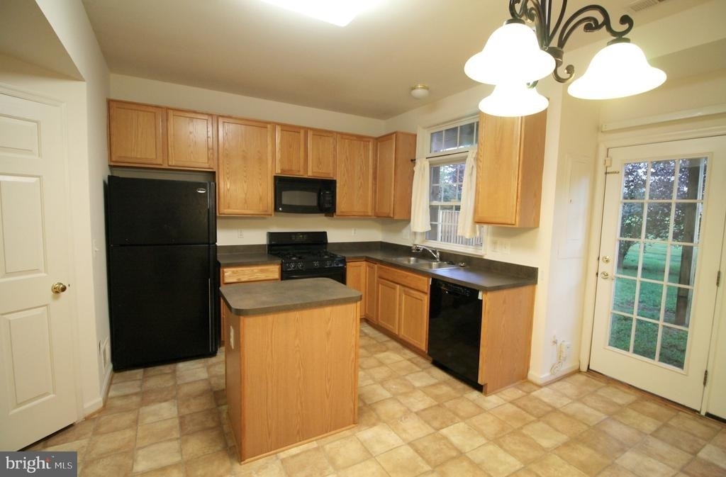 44501 Potter Terrace - Photo 6