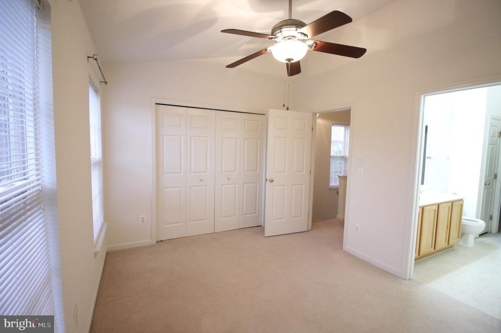 44501 Potter Terrace - Photo 22
