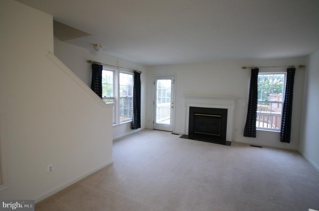 44501 Potter Terrace - Photo 11
