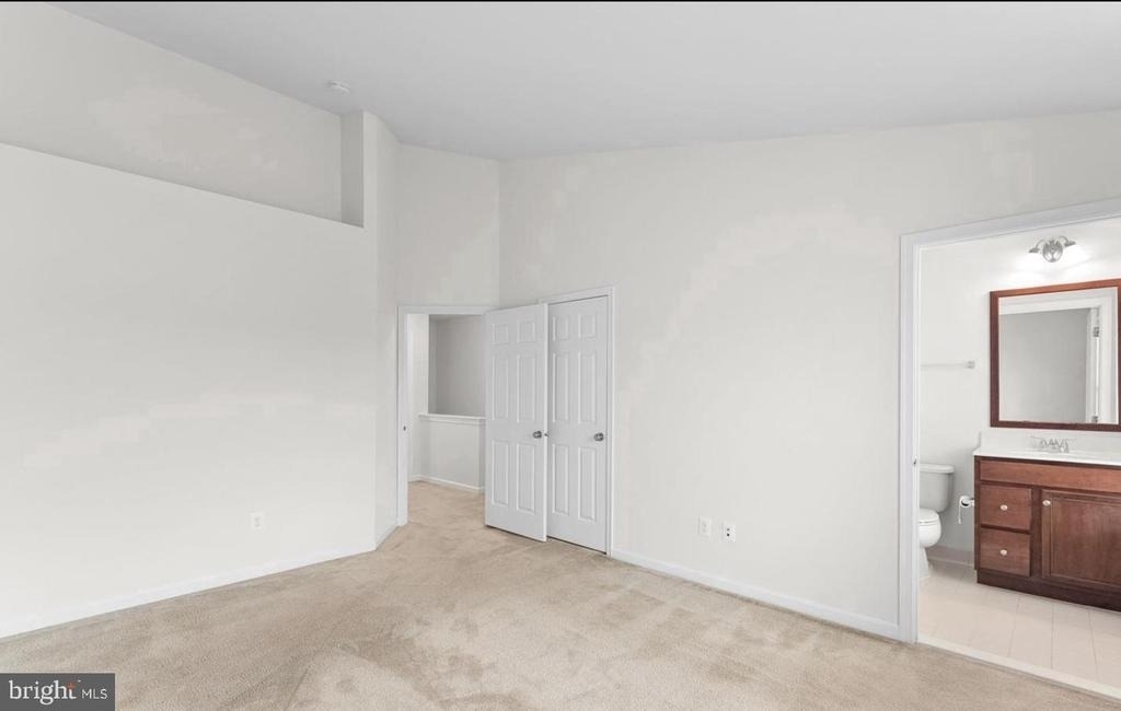 42814 Eggleston Terrace - Photo 4