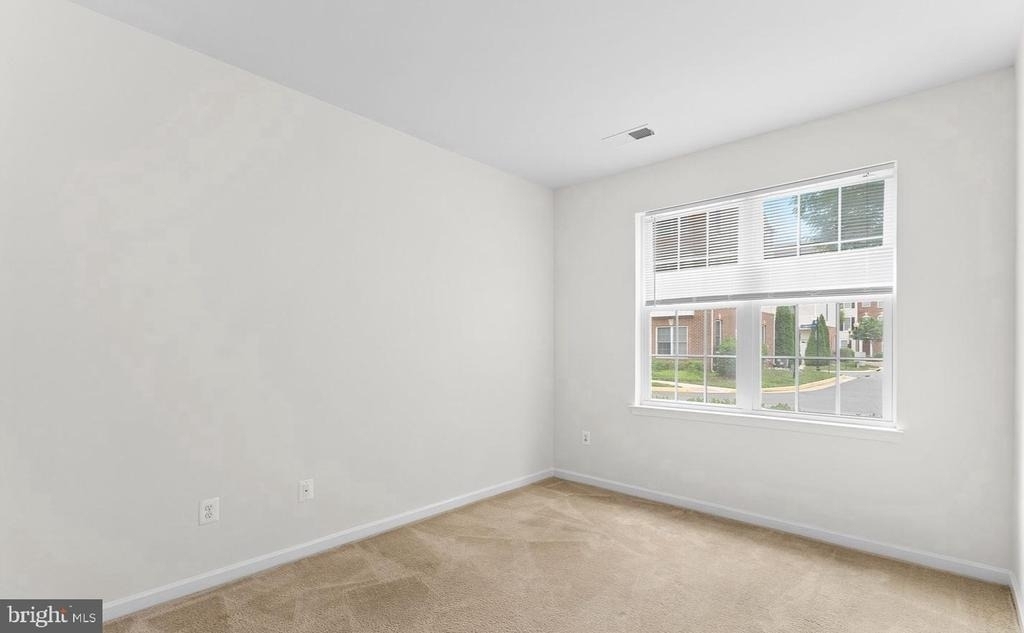 42814 Eggleston Terrace - Photo 7