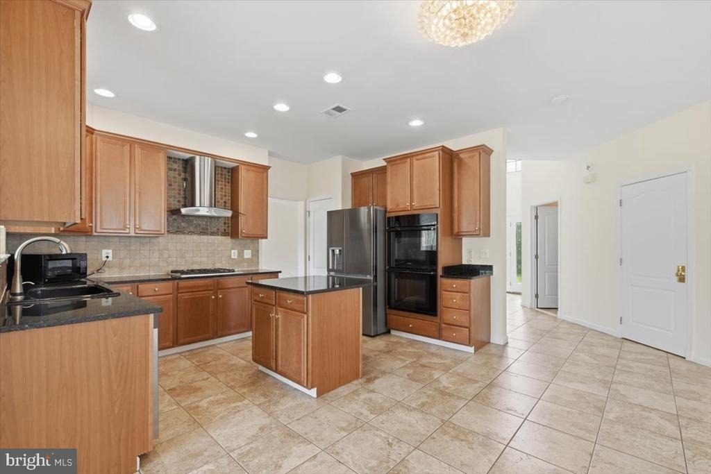 20242 Hidden Creek Court - Photo 17