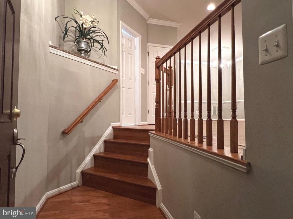 21831 Ladyslipper Square - Photo 1