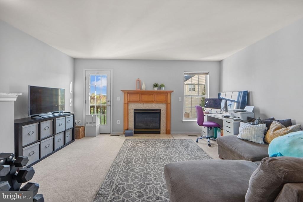 44481 Watertown Terrace - Photo 9