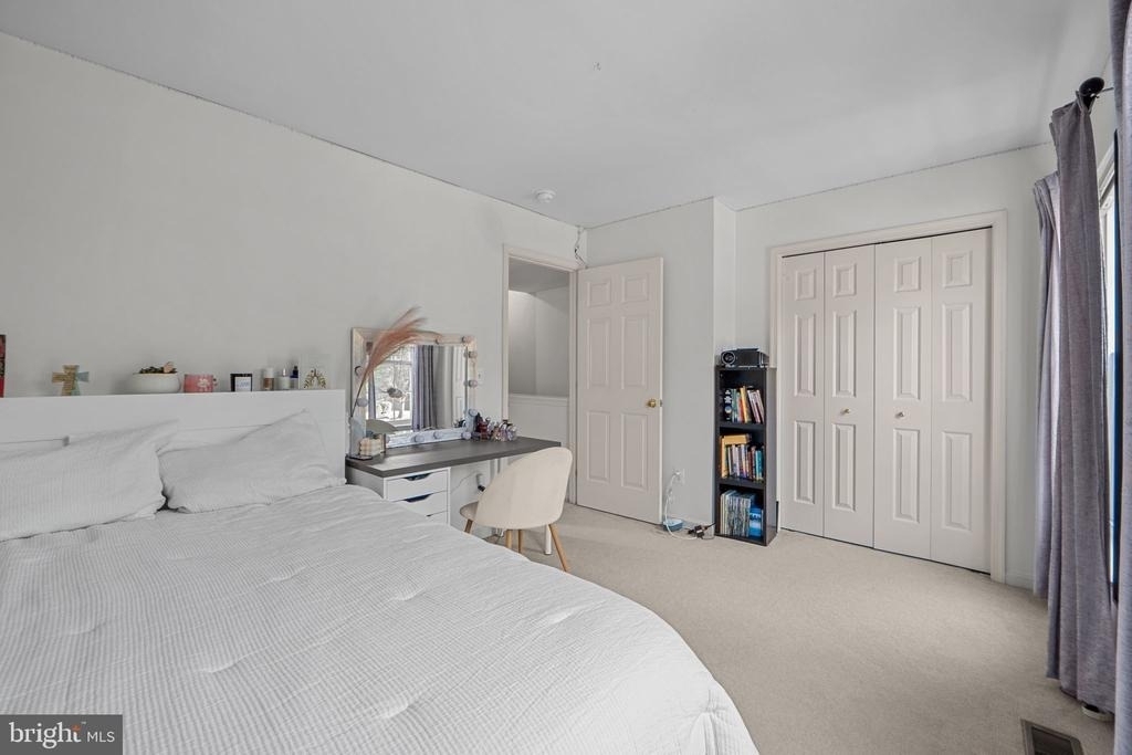 44481 Watertown Terrace - Photo 13