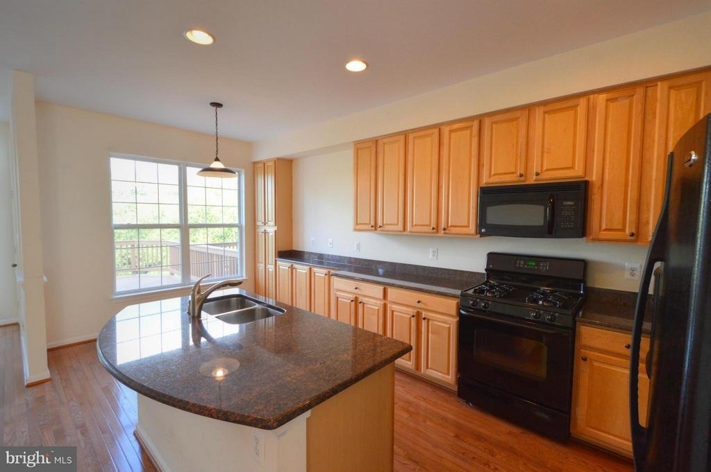 182 Spencer Terrace Se - Photo 10