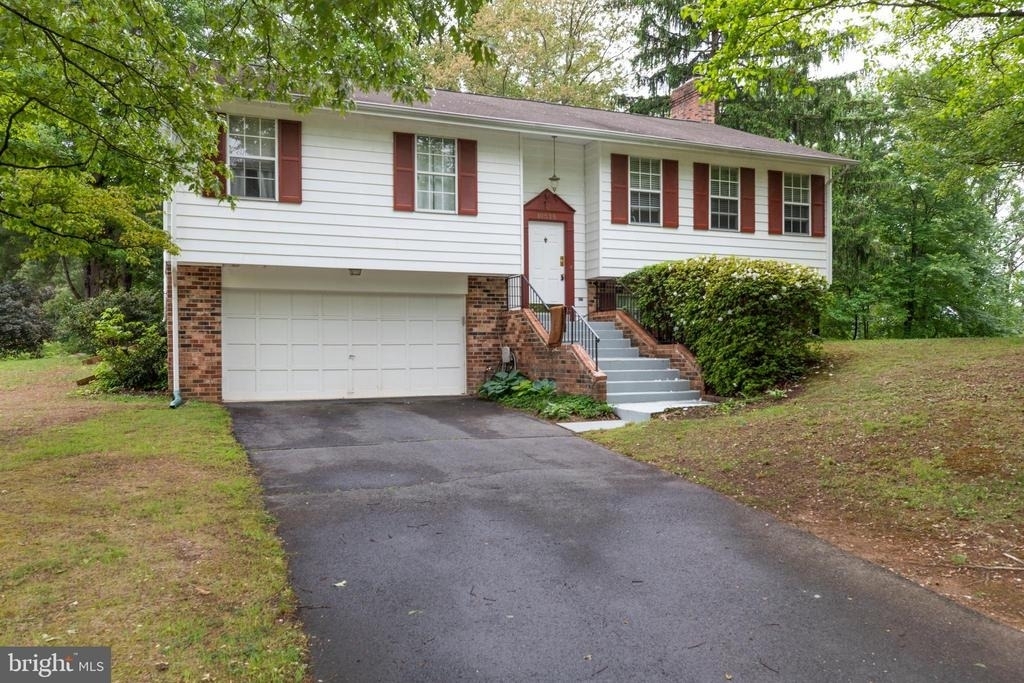 10535 Brevity Drive - Photo 0