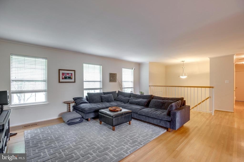 10535 Brevity Drive - Photo 3