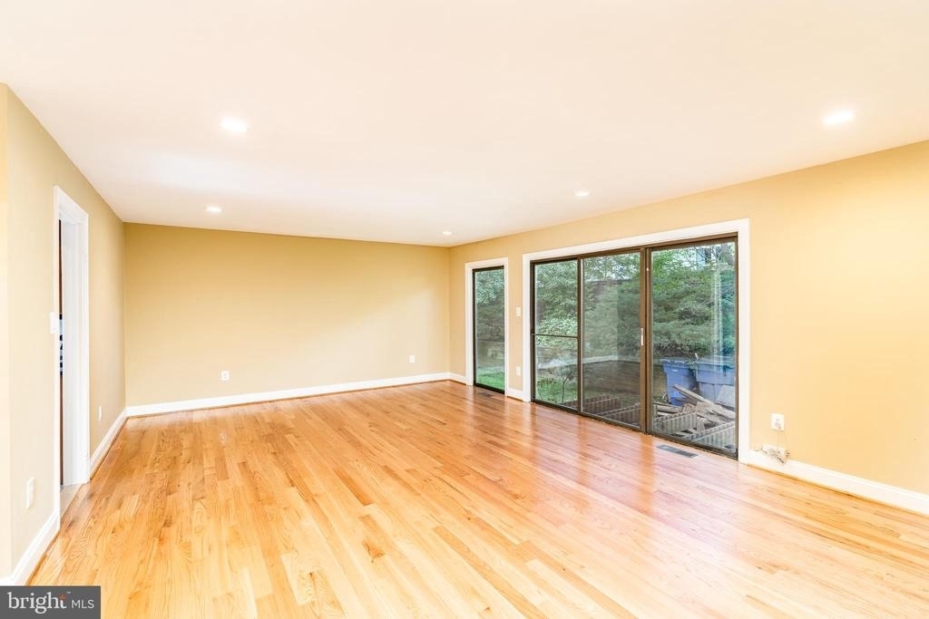 3134 Delburne Court - Photo 6