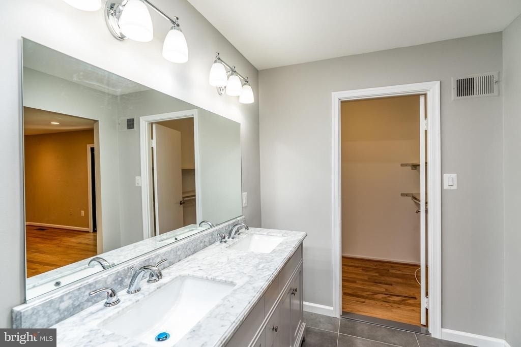 3134 Delburne Court - Photo 14