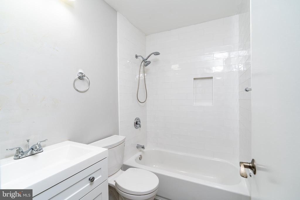 3134 Delburne Court - Photo 10