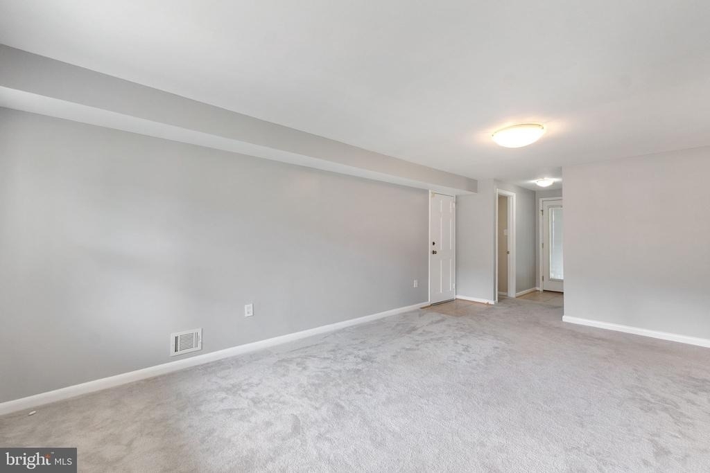 1805 Ingemar Court - Photo 7