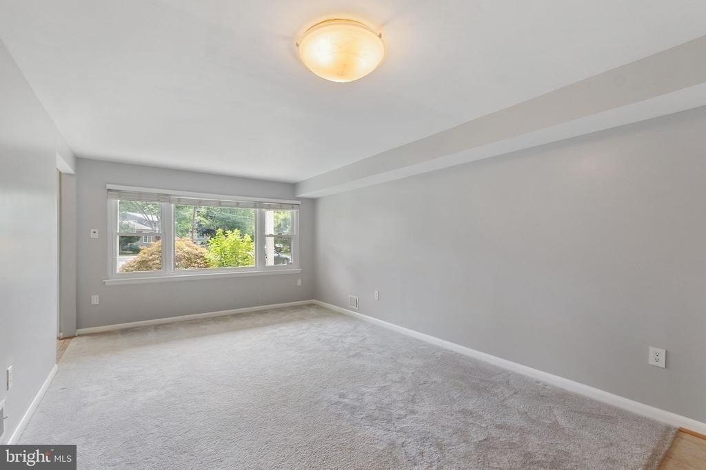1805 Ingemar Court - Photo 10