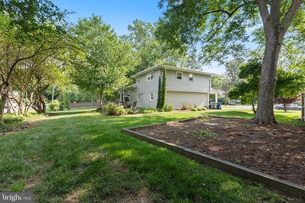 1805 Ingemar Court - Photo 24