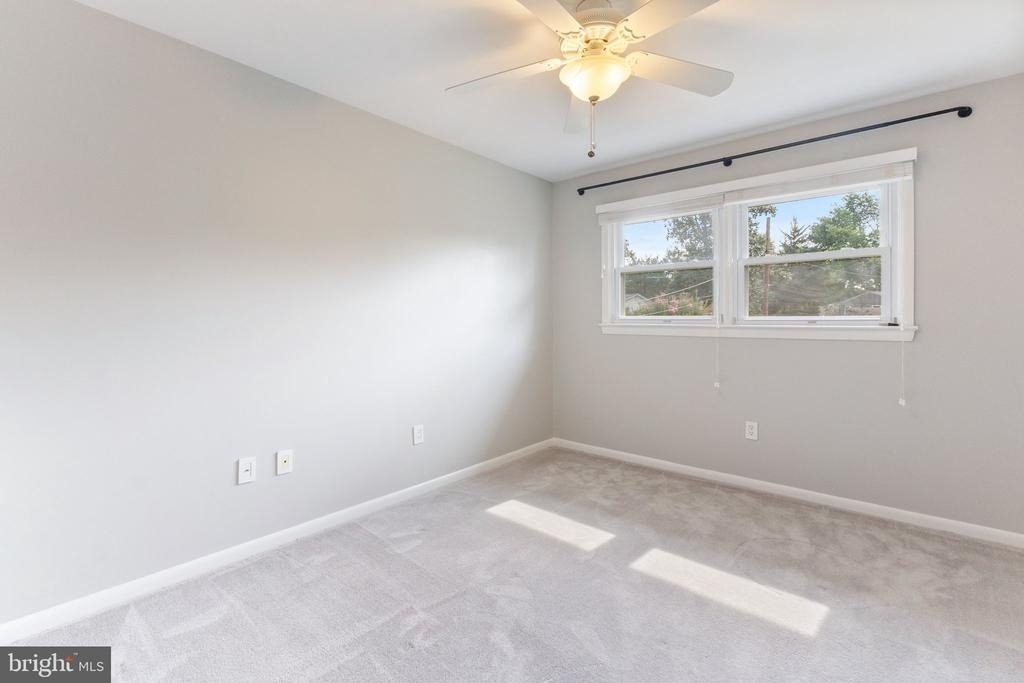 1805 Ingemar Court - Photo 20