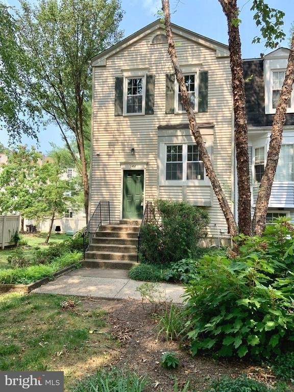 2438 Ridgehampton Court - Photo 1