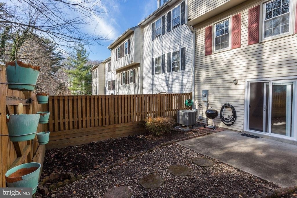6069 Crown Royal Circle - Photo 28