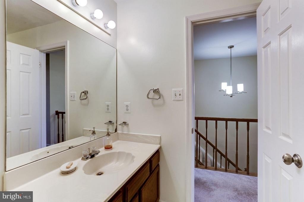6069 Crown Royal Circle - Photo 20