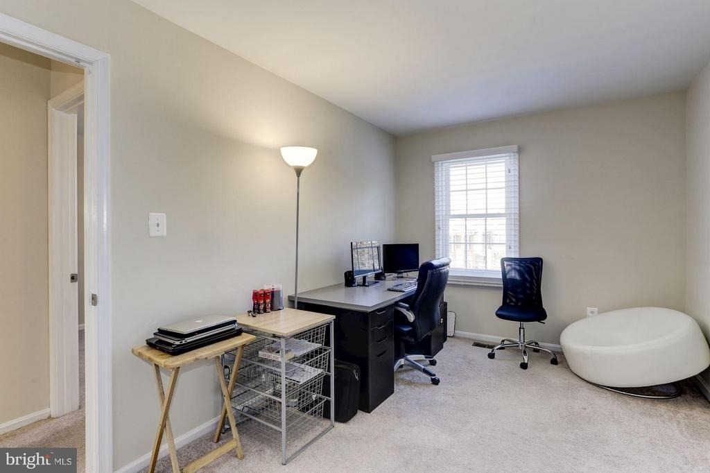 6069 Crown Royal Circle - Photo 17