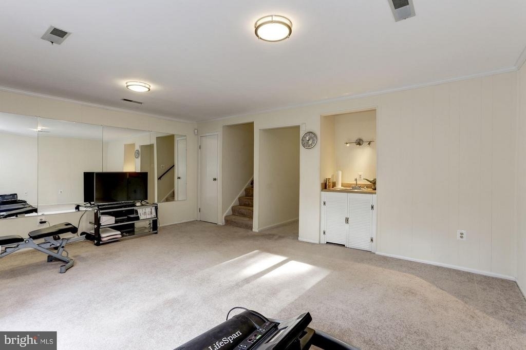 6069 Crown Royal Circle - Photo 24