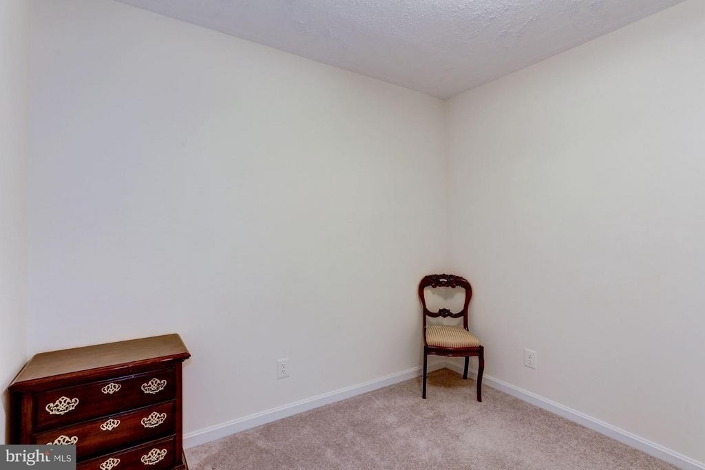6069 Crown Royal Circle - Photo 21