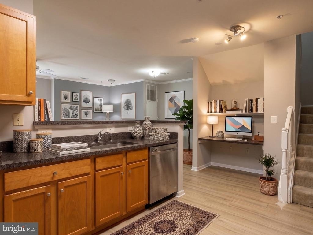 5136 Brittney Elyse Circle - Photo 4