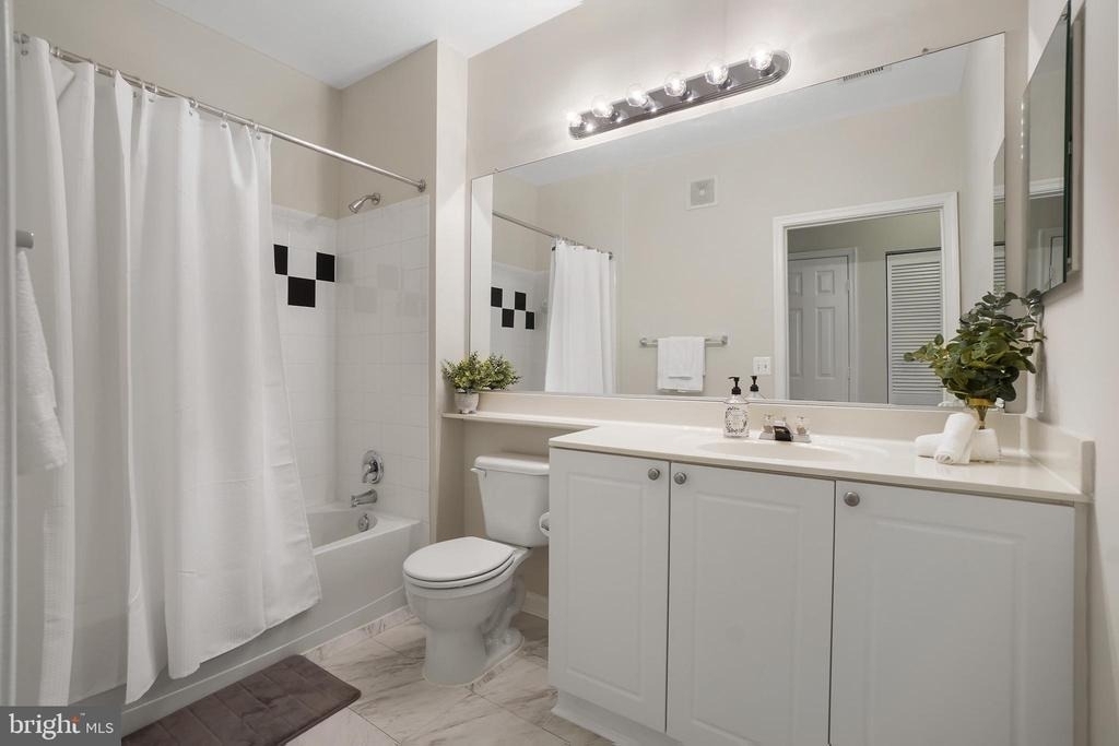 9486 Virginia Center Boulevard - Photo 17