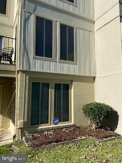 1823 N Shore Court - Photo 4