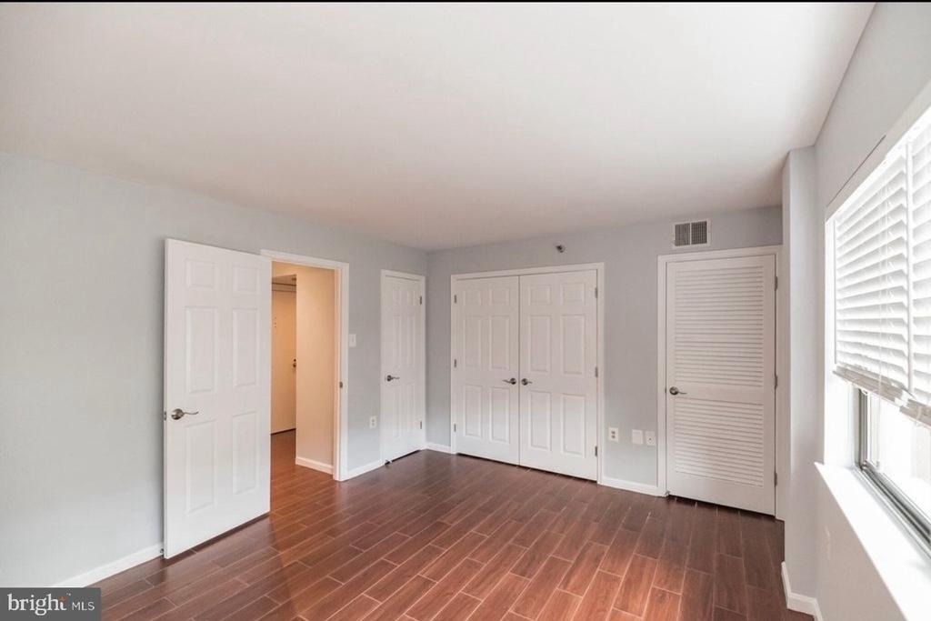 1301 N Courthouse Road - Photo 3