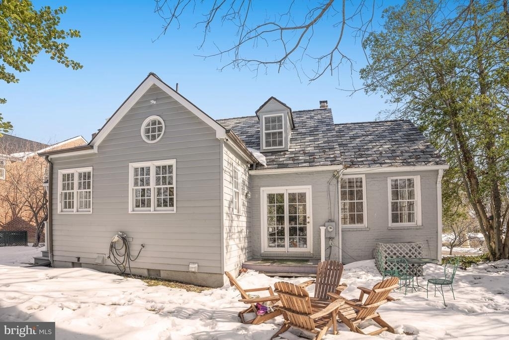 3916 Military Road - Photo 45