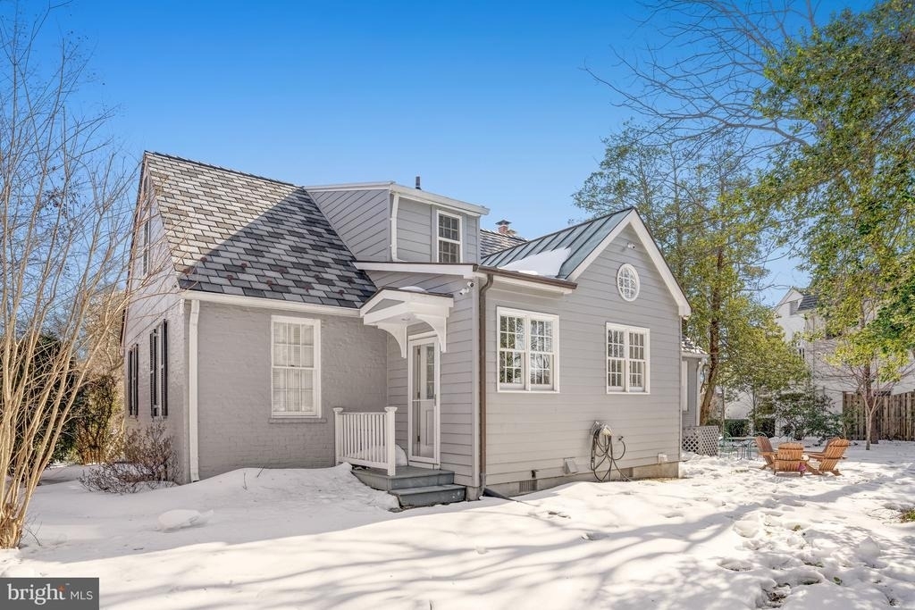 3916 Military Road - Photo 44