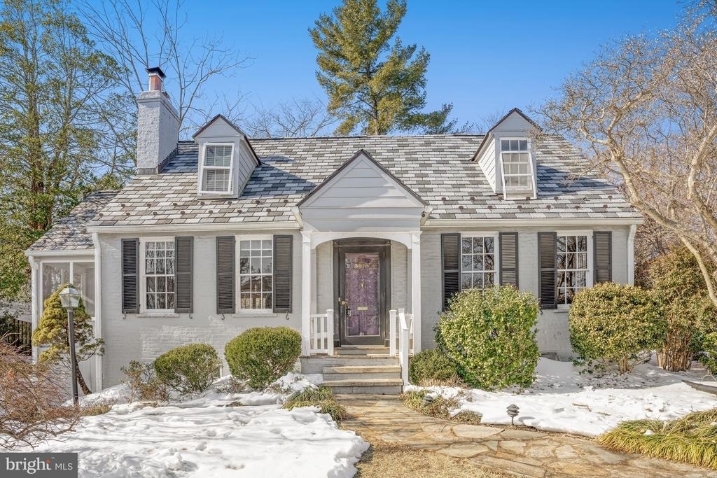 3916 Military Road - Photo 4
