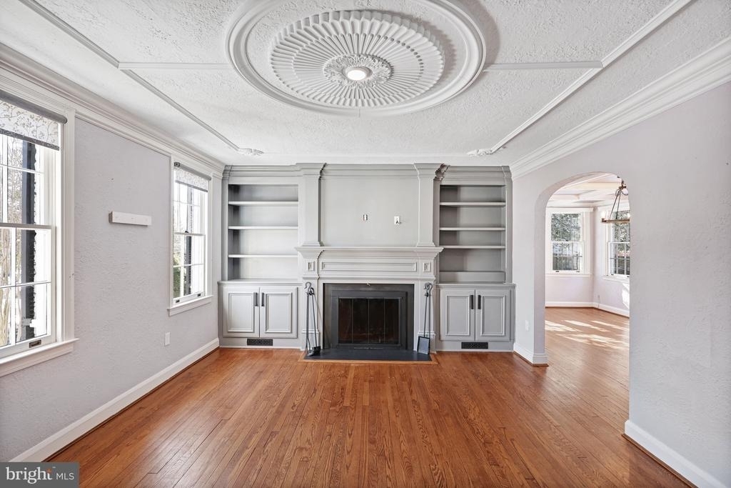 3916 Military Road - Photo 14
