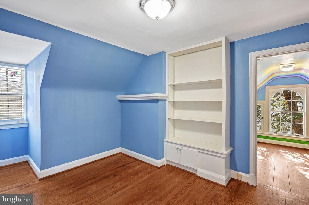 3916 Military Road - Photo 22