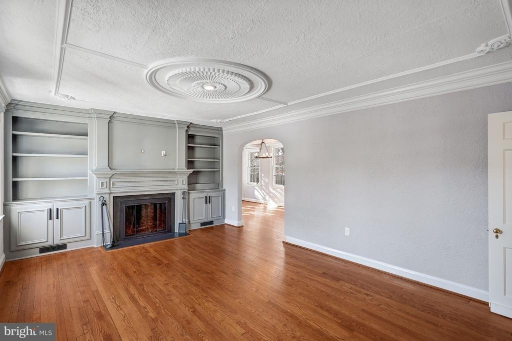 3916 Military Road - Photo 13