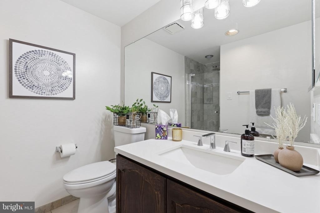 2807 S Woodrow Street - Photo 12