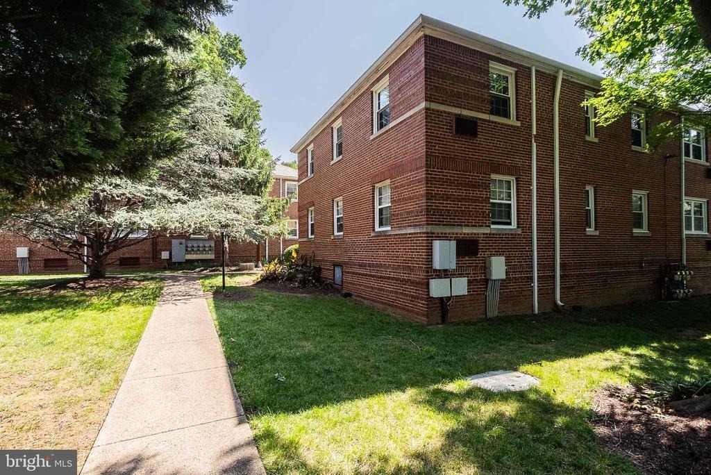 4374 N Pershing Drive - Photo 20