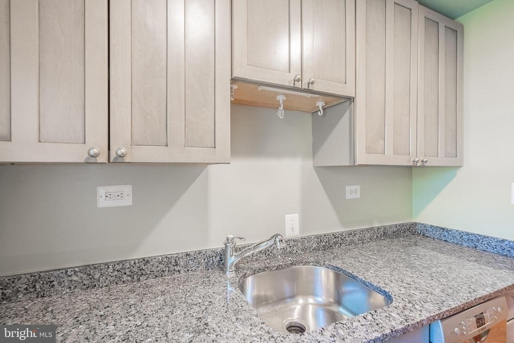 4374 N Pershing Drive - Photo 18