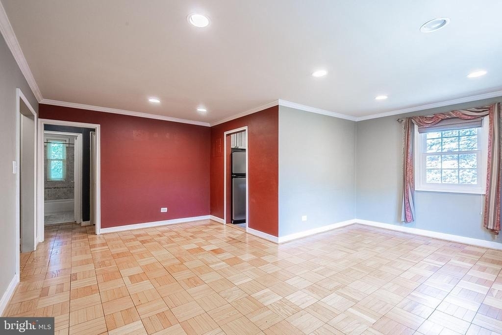4374 N Pershing Drive - Photo 6