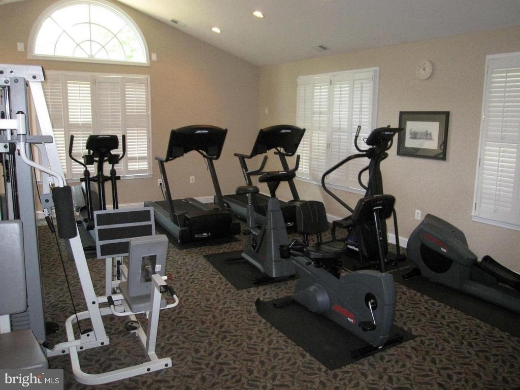 4374 N Pershing Drive - Photo 27