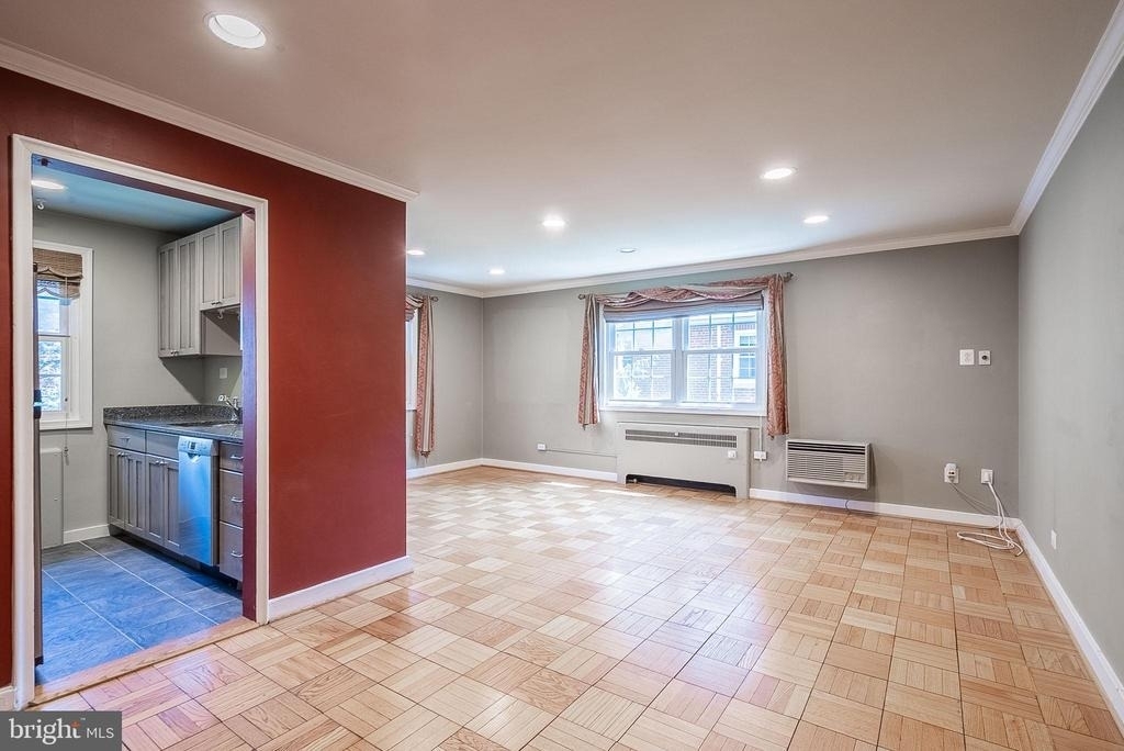 4374 N Pershing Drive - Photo 4
