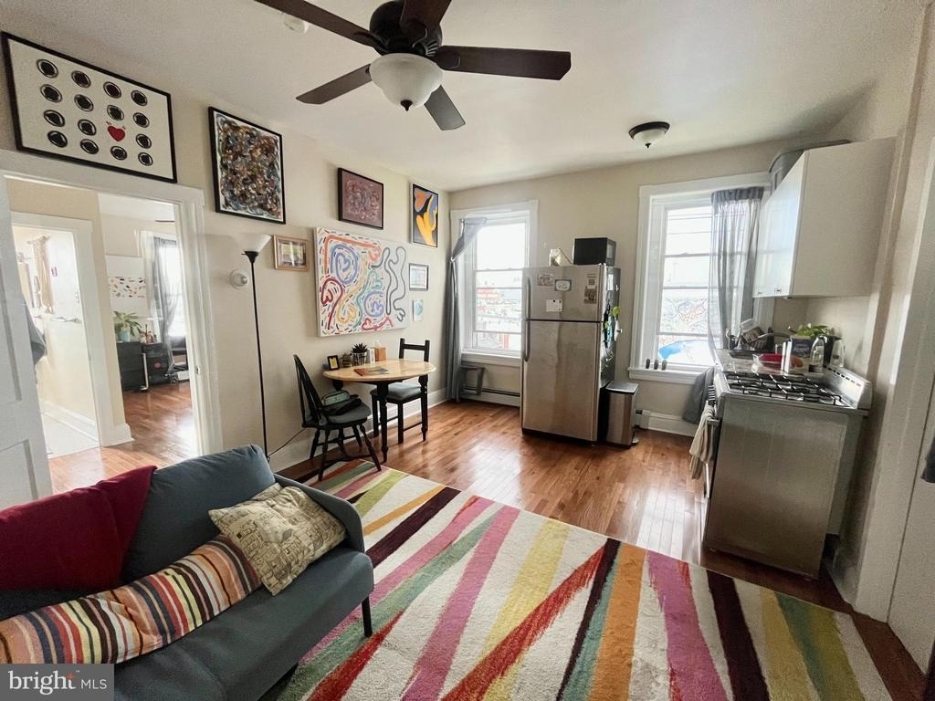 2938 W Oxford Street - Photo 2