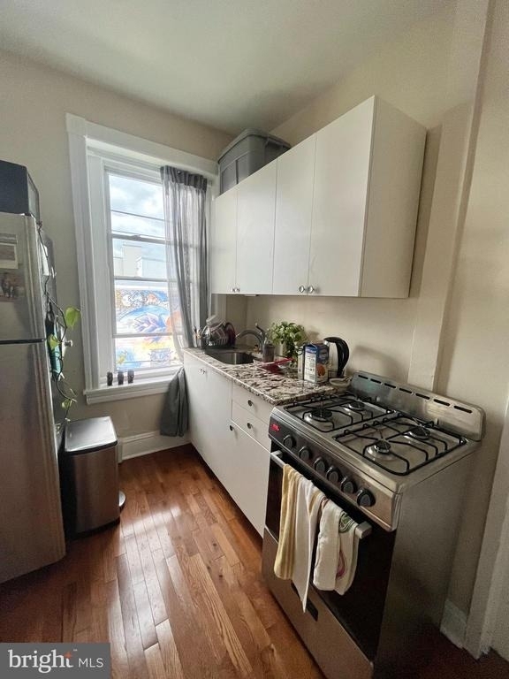 2938 W Oxford Street - Photo 9