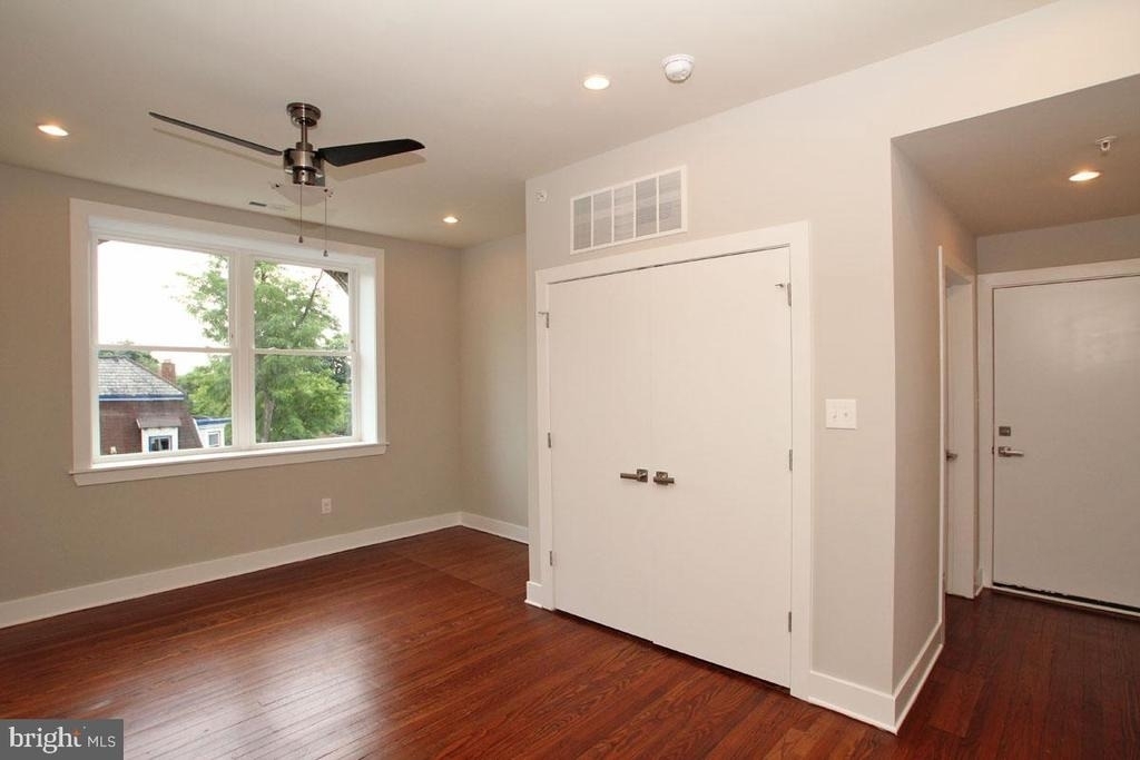 400 S 45th Street - Photo 8