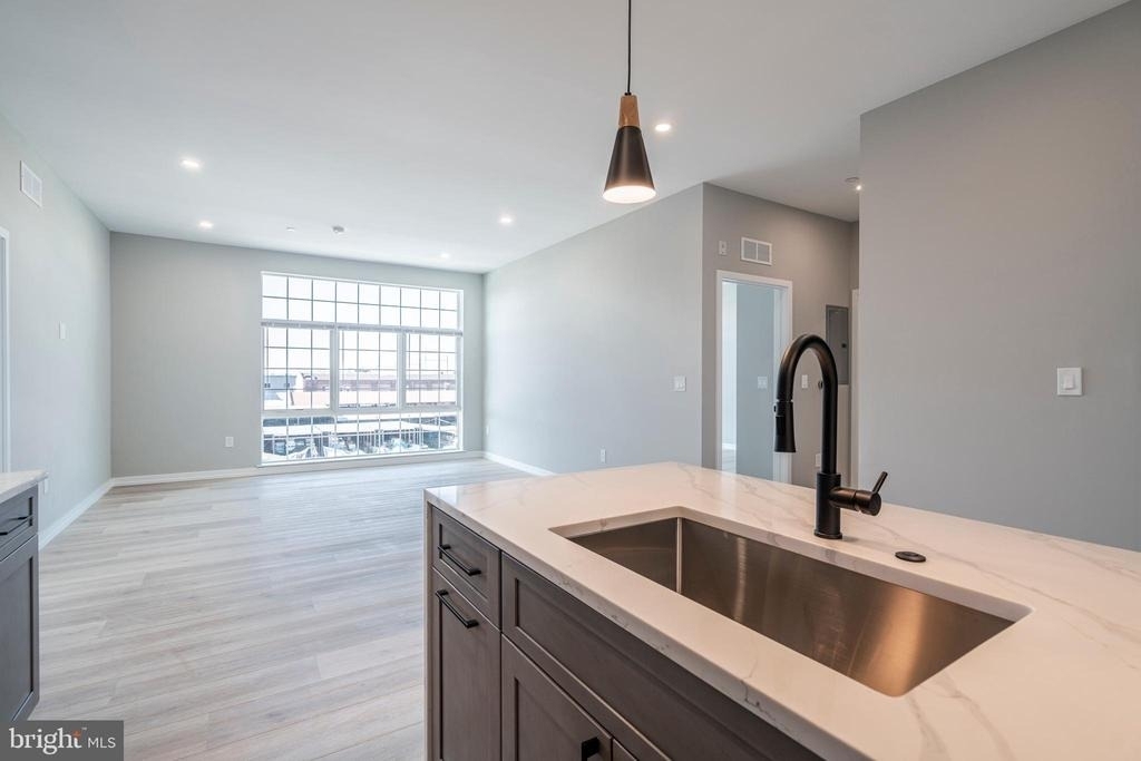 2401 Washington Avenue - Photo 15