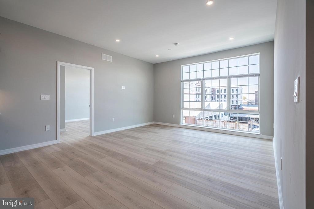 2401 Washington Avenue - Photo 9