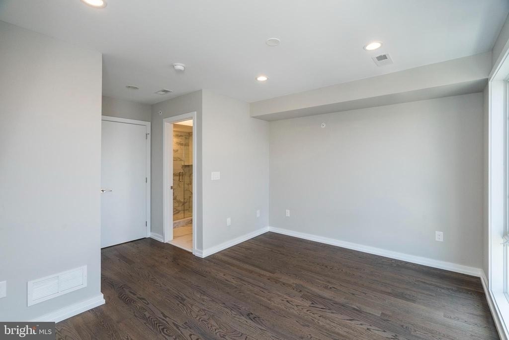 1432 Clymer Street - Photo 13