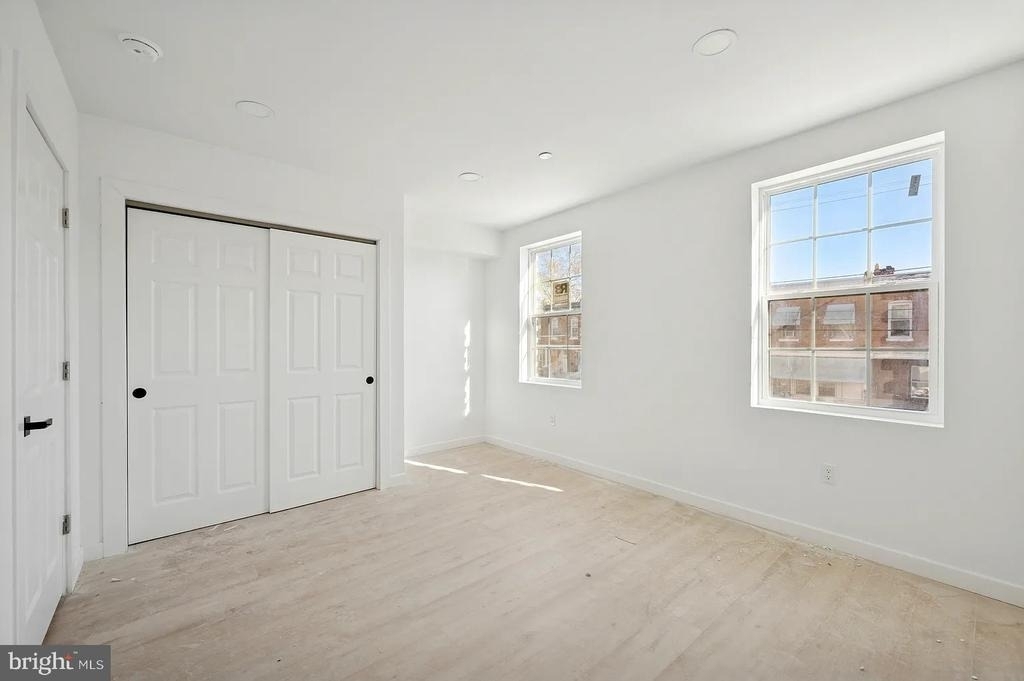 5530 Boyer Street - Photo 2