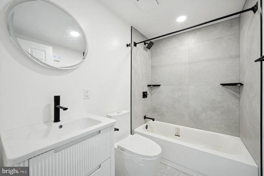 5530 Boyer Street - Photo 4